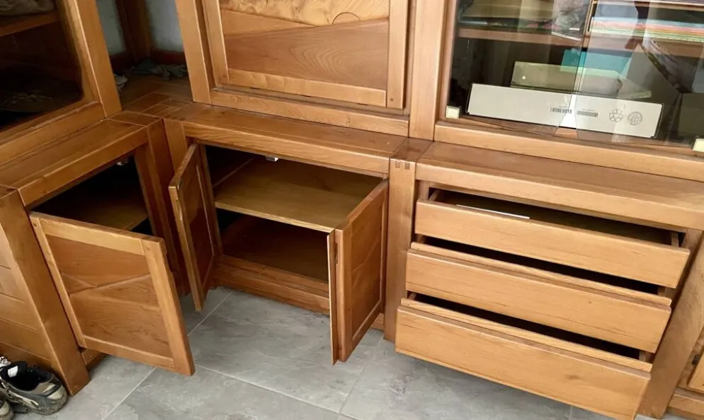Commode étagère buffet d'angle en orme massif desmarchelier
