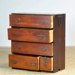 Commode Tansu japonaise, vers 1890