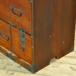 Commode Tansu japonaise, vers 1890