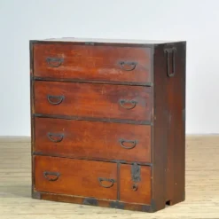 Commode Tansu japonaise, vers 1890