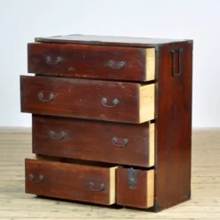 Commode Tansu japonaise, vers 1890