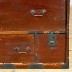 Commode Tansu japonaise, vers 1890