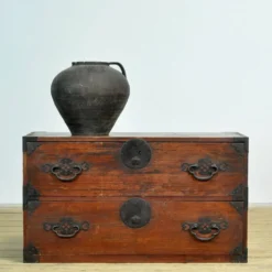 Commode Tansu japonaise, vers 1870