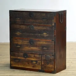Commode Tansu japonaise, vers 1870