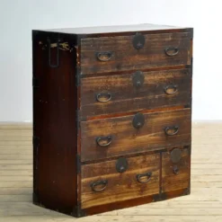 Commode Tansu japonaise, vers 1870