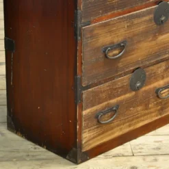 Commode Tansu japonaise, vers 1870