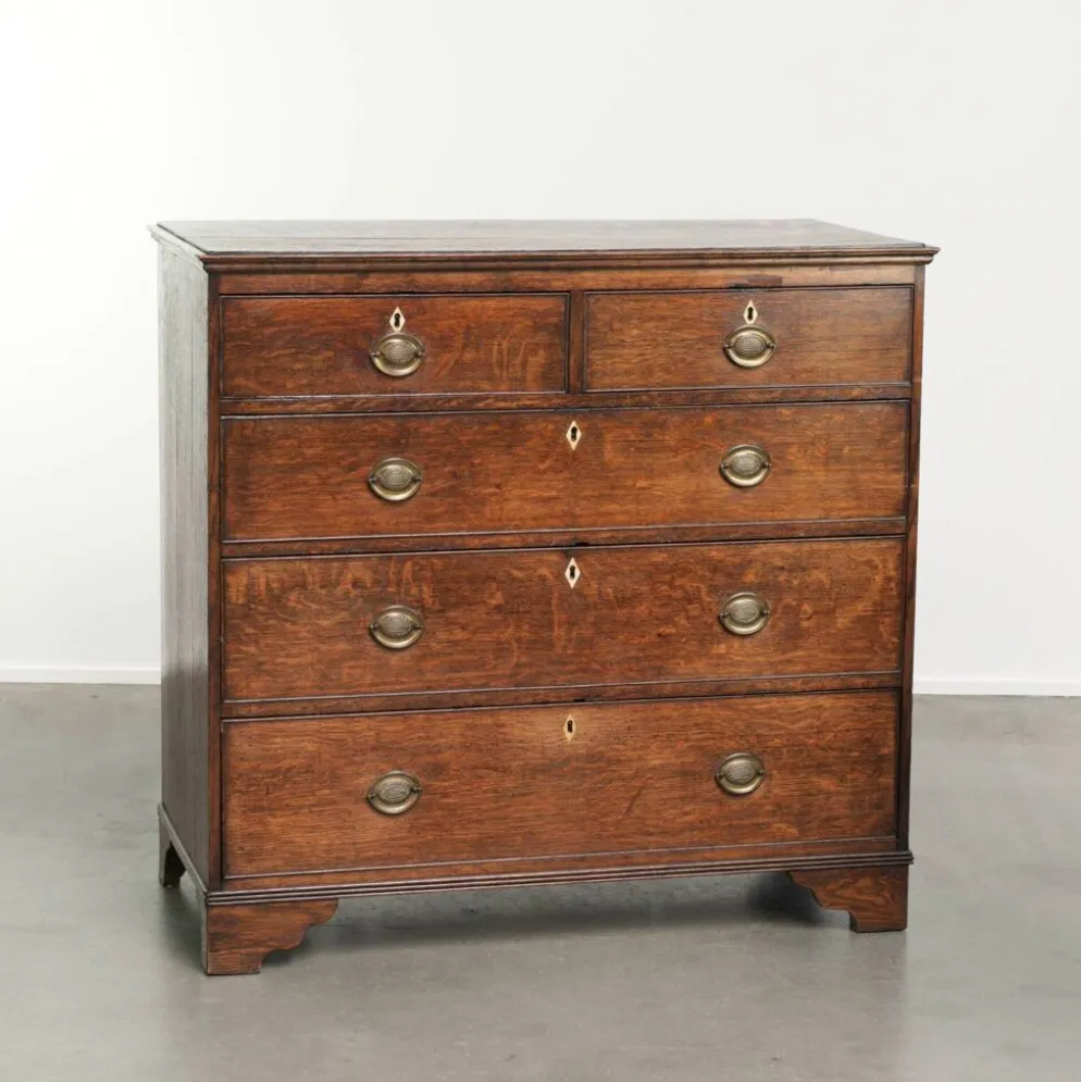Commode/tiroir anglais du XVIIIe siècle coloré avec patine