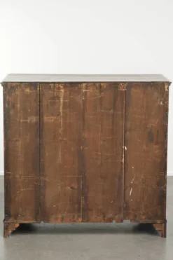 Commode/tiroir anglais du XVIIIe siècle coloré avec patine