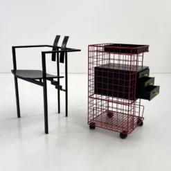 Commode à tiroirs en métal postmoderne, 1980