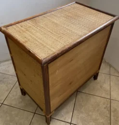 Commode 3 tiroirs en rotin, bambou et cannage, années 70