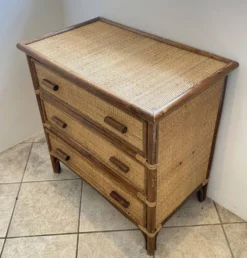 Commode 3 tiroirs en rotin, bambou et cannage, années 70