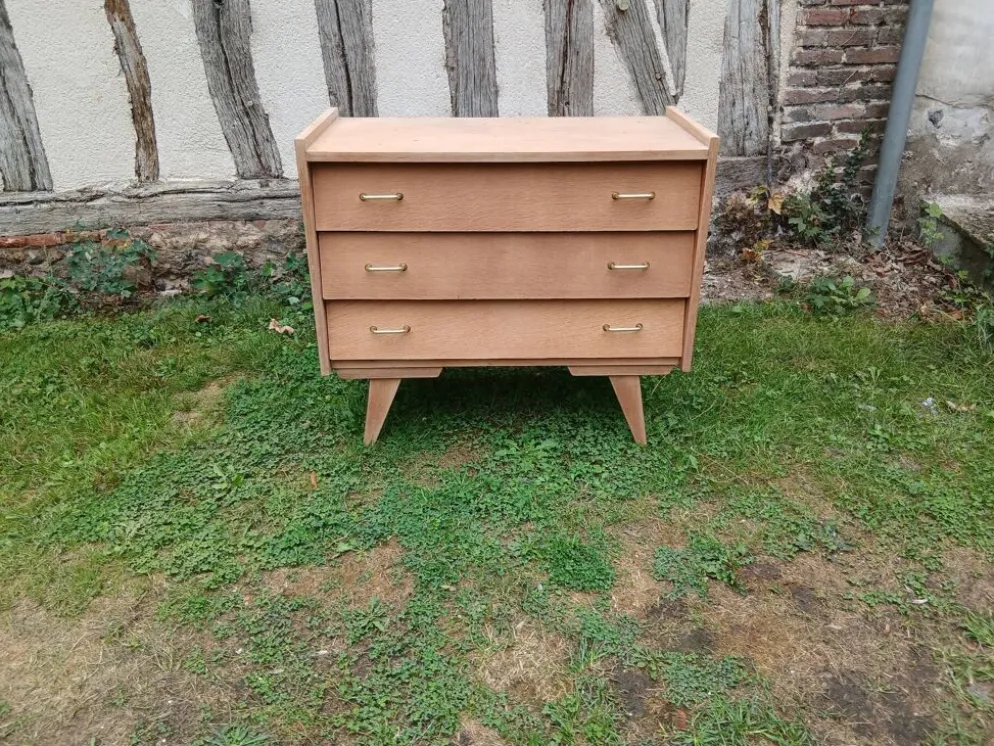 Commode 3 tiroirs pieds compas bois brut
