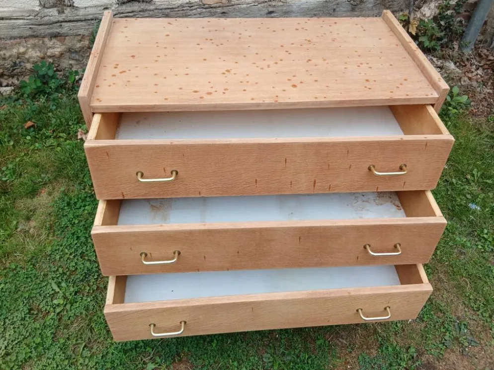 Commode 3 tiroirs pieds compas bois brut