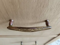 Commode 3 tiroirs rénovée pour chambre d'enfant