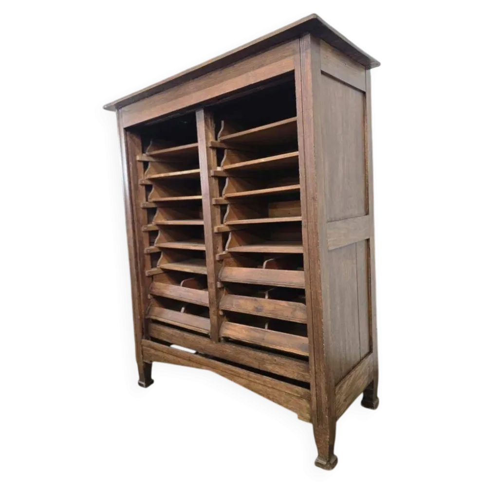 Commode à tiroirs vintage en bois / armoire d'archives / armoire de notaire