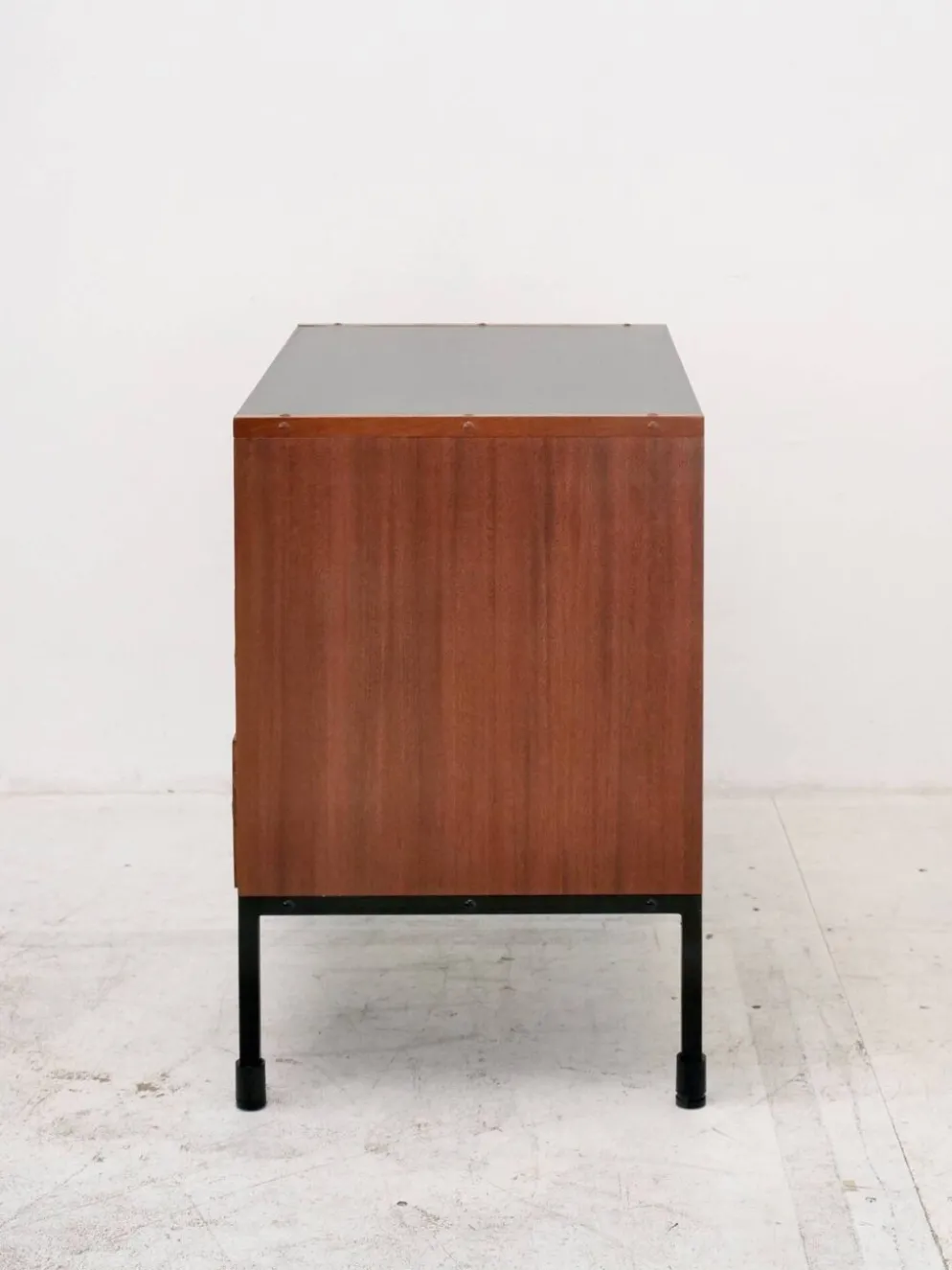 Commode à triroirs mid century design Français ARP Minvielle