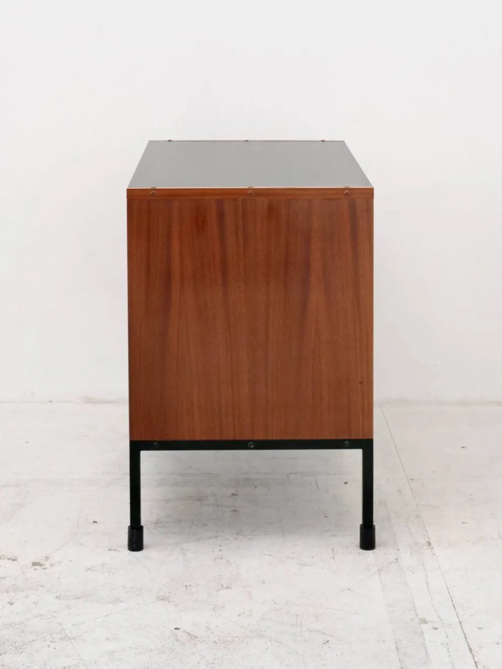 Commode à triroirs mid century design Français ARP Minvielle