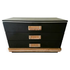 Commode à trois tiroirs, attribuée à Maison Roméo, Paris, 1970