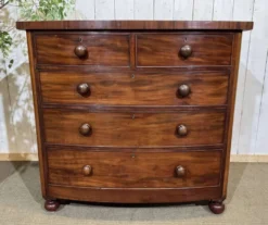 Commode Victorienne anglaise en acajou XIXème