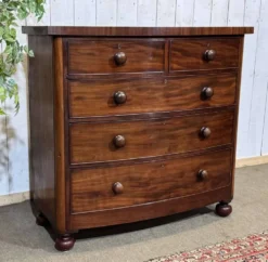 Commode Victorienne anglaise en acajou XIXème