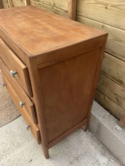 Commode vintage