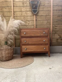 Commode vintage