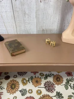 Commode vintage
