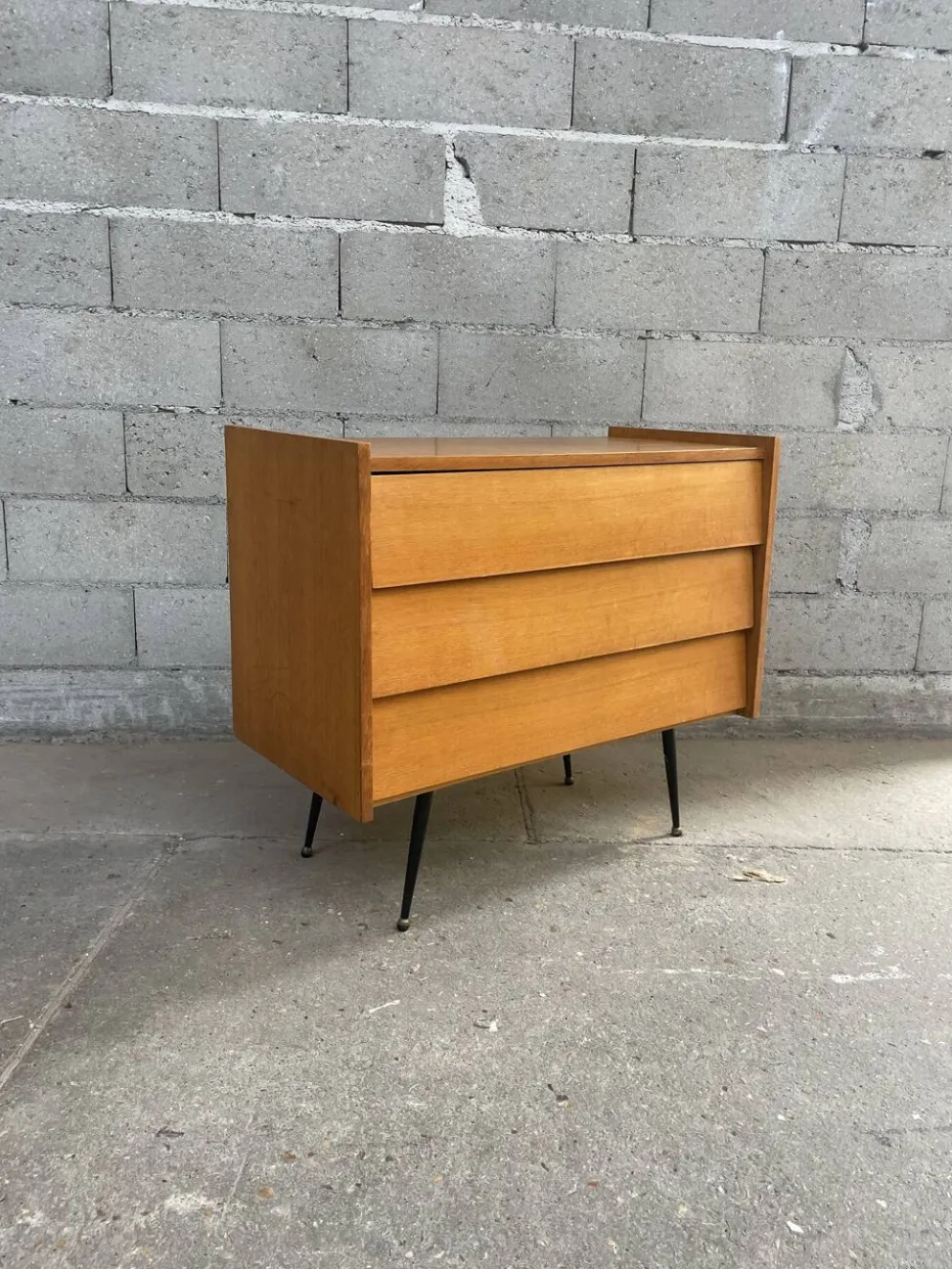 Commode vintage