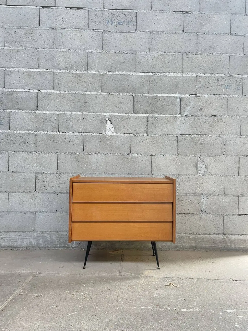 Commode vintage