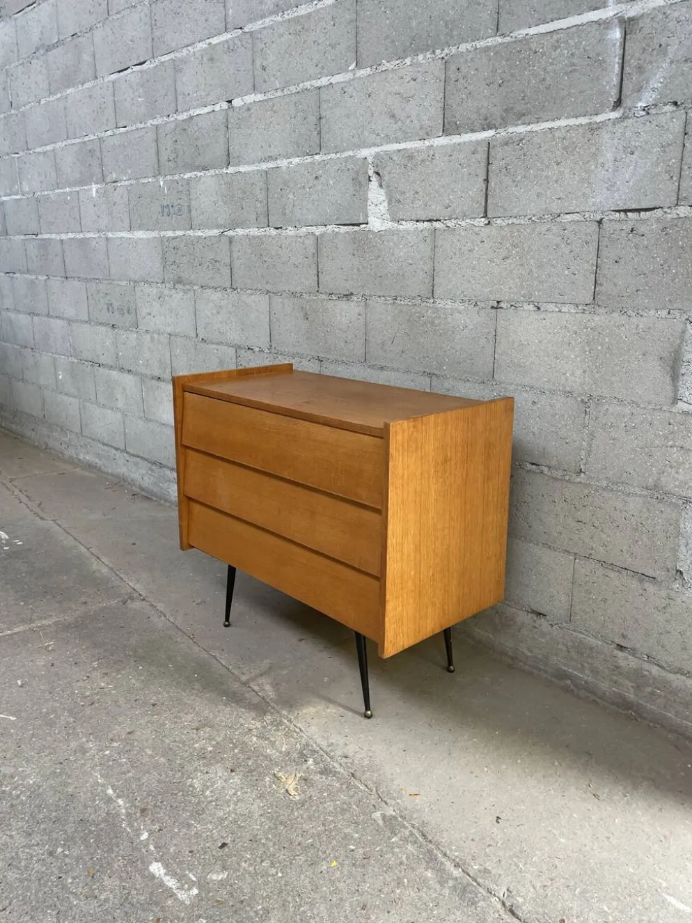 Commode vintage