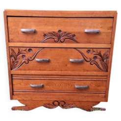 Commode vintage