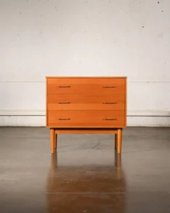 Commode vintage
