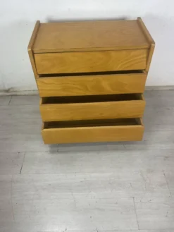 Commode vintage