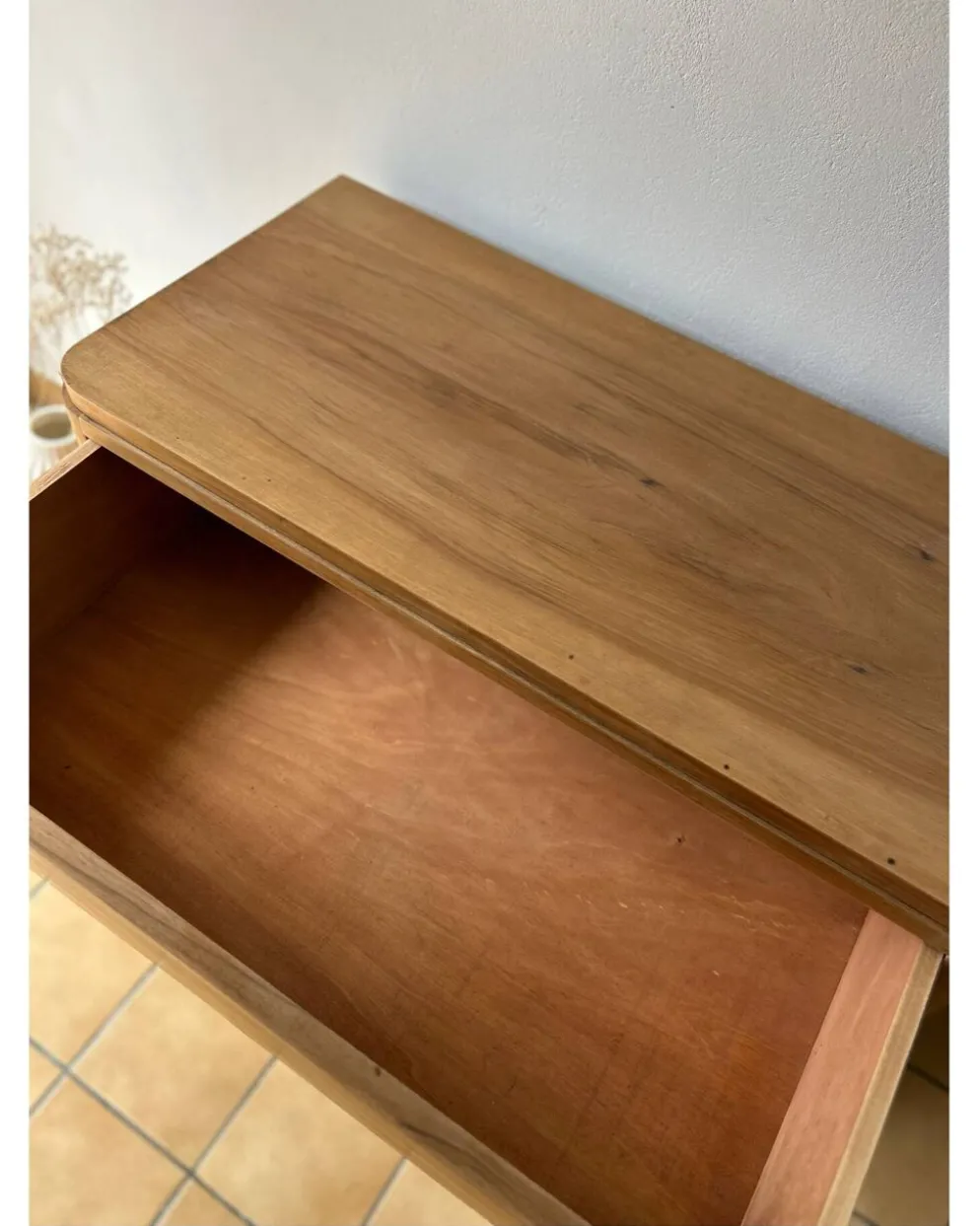 Commode vintage