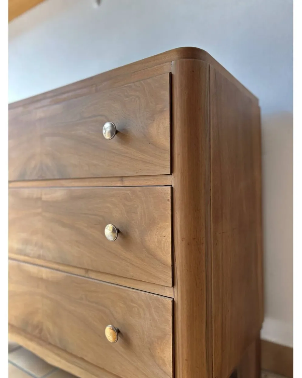 Commode vintage