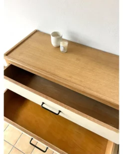 Commode vintage