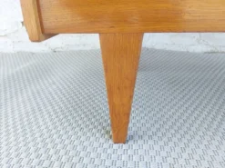 commode vintage, années 60-70, poignées 