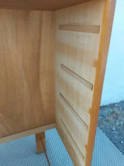 commode vintage, années 60-70, poignées 
