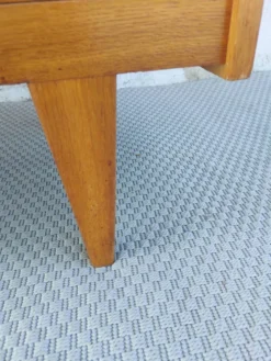 commode vintage, années 60-70, poignées 