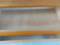 commode vintage, années 60-70, poignées 