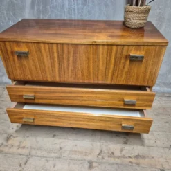 Commode vintage, années 1970, Tchécoslovaquie