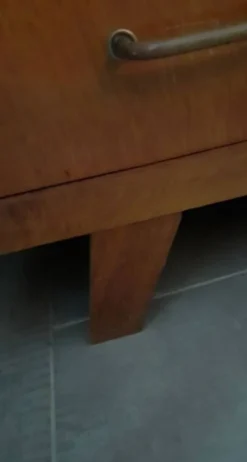 Commode vintage années 50/60 – 4 tiroirs – esprit moderniste