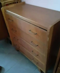 Commode vintage années 50/60 – 4 tiroirs – esprit moderniste