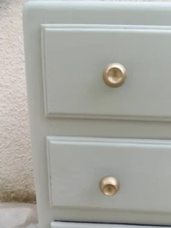 Commode vintage années 50 vert de gris – finition cirée