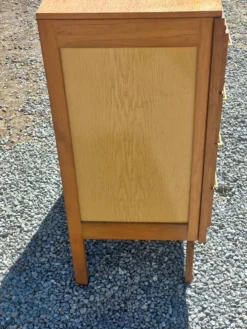 Commode vintage en chêne blond pieds compas 4 tiroirs des années 50