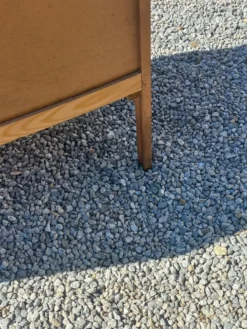 Commode vintage en chêne blond pieds compas 4 tiroirs des années 50