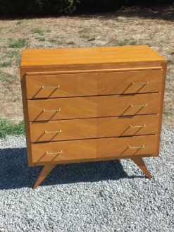Commode vintage en chêne blond pieds compas 4 tiroirs des années 50