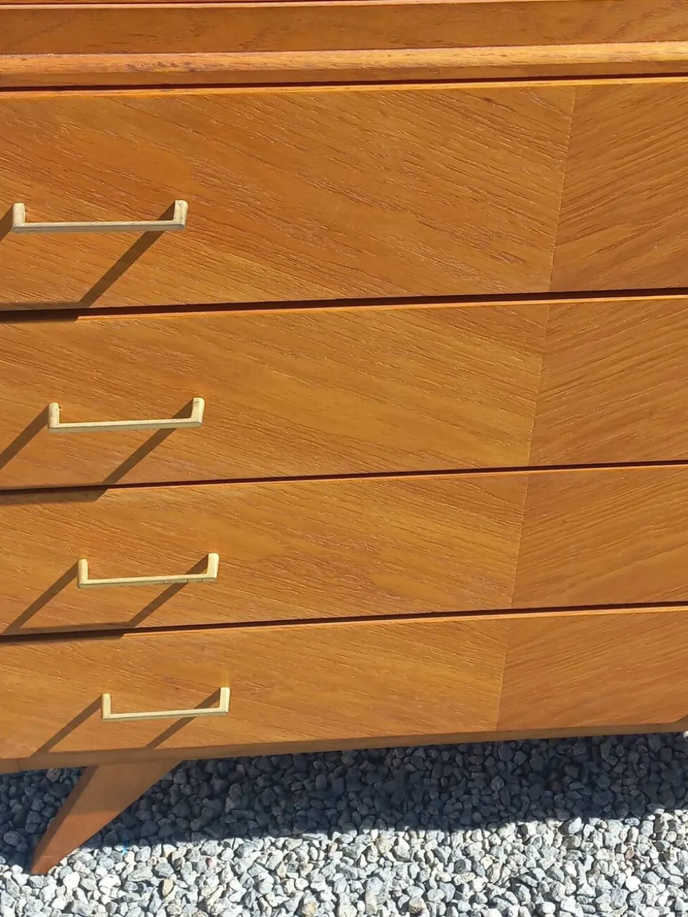 Commode vintage en chêne blond pieds compas 4 tiroirs des années 50
