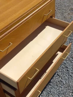 Commode vintage en chêne blond pieds compas 4 tiroirs des années 50