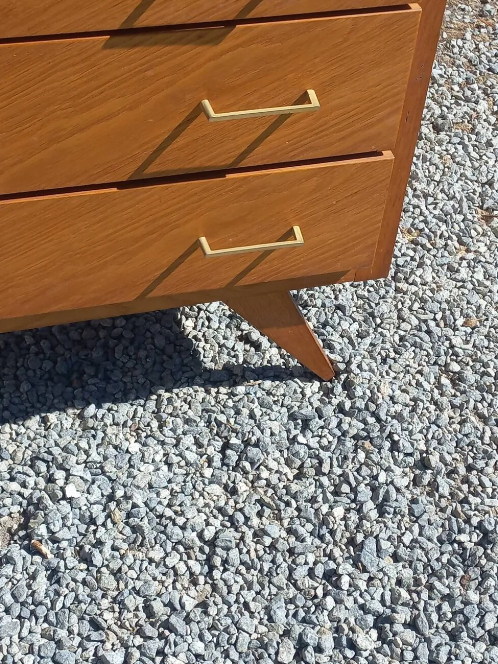 Commode vintage en chêne blond pieds compas 4 tiroirs des années 50